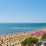 Sunny Beachside In *