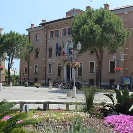 Sunny Beachside In Apartament *
